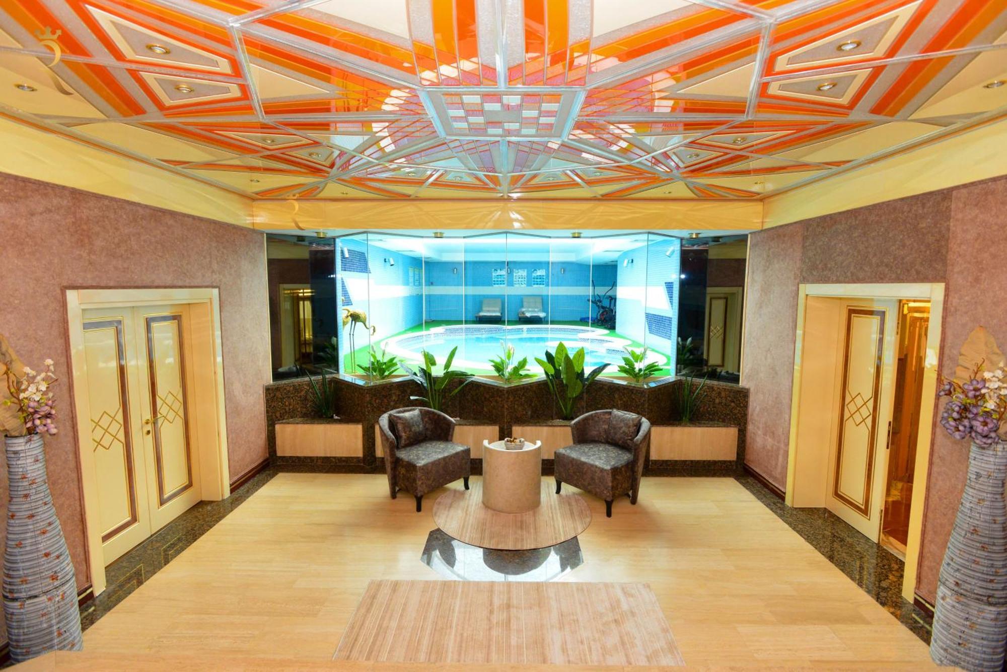 Apartment Presidential Penthouse Vintage Italian Elegance Abu Dhabi