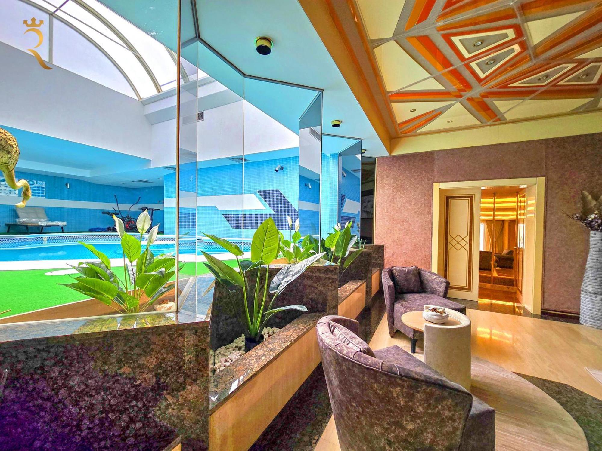 Presidential Penthouse Vintage Italian Elegance Apartment *