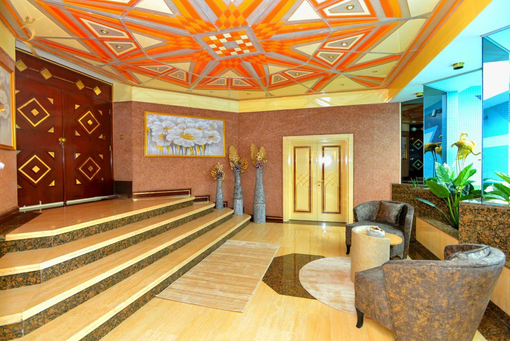 Apartment Presidential Penthouse Vintage Italian Elegance Abu Dhabi