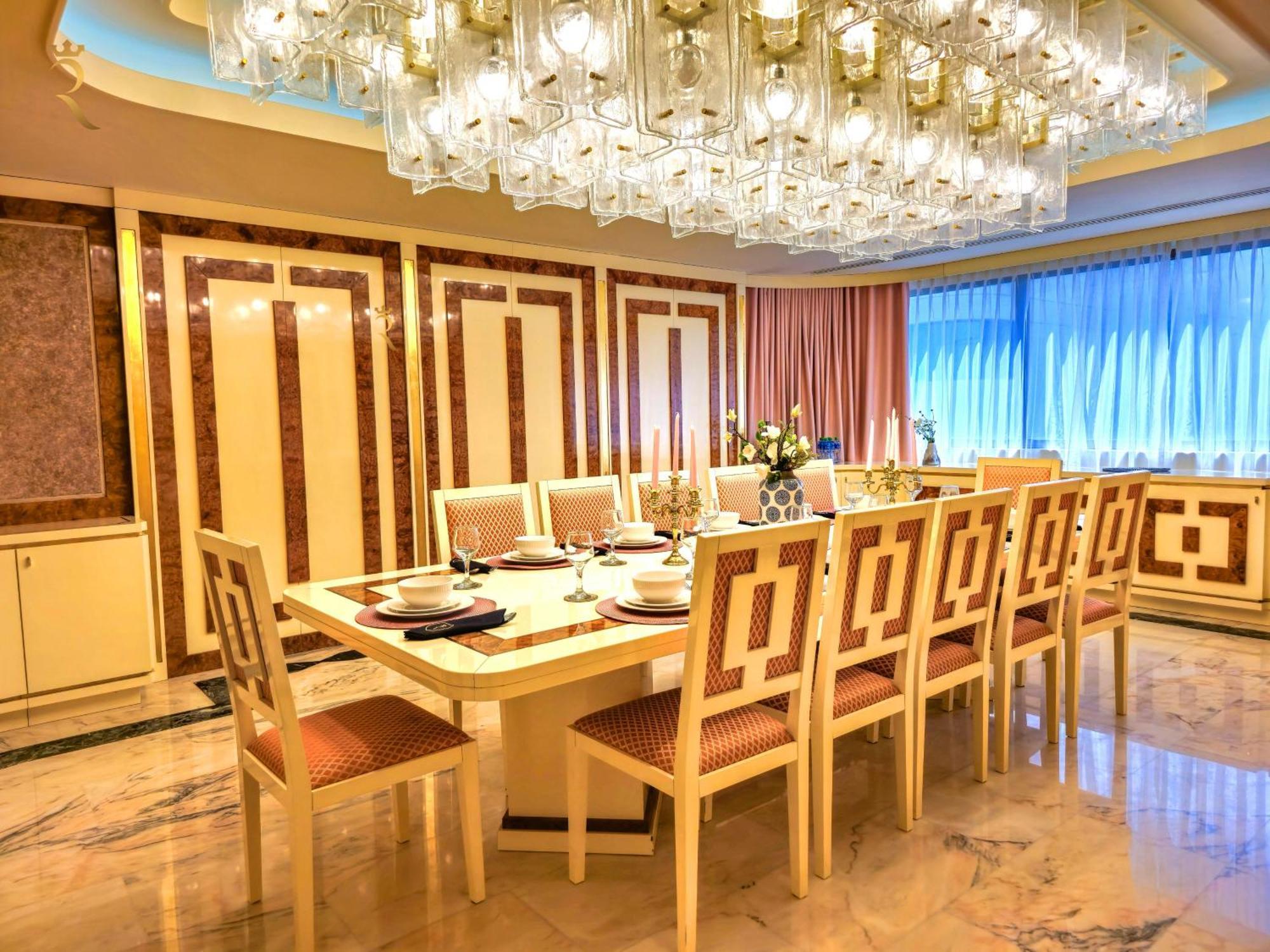 Presidential Penthouse Vintage Italian Elegance Abu Dhabi