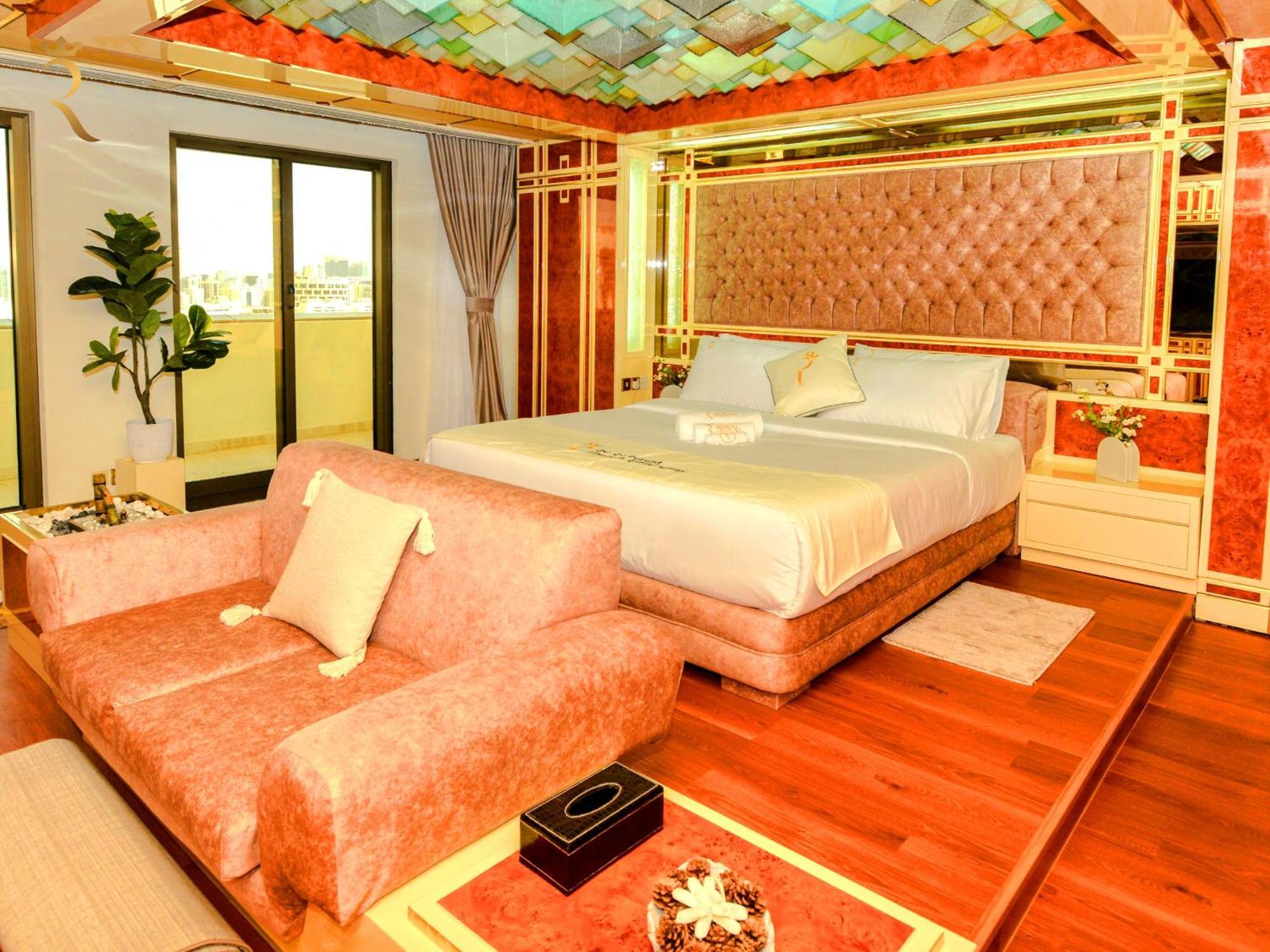 Presidential Penthouse Vintage Italian Elegance Abu Dhabi