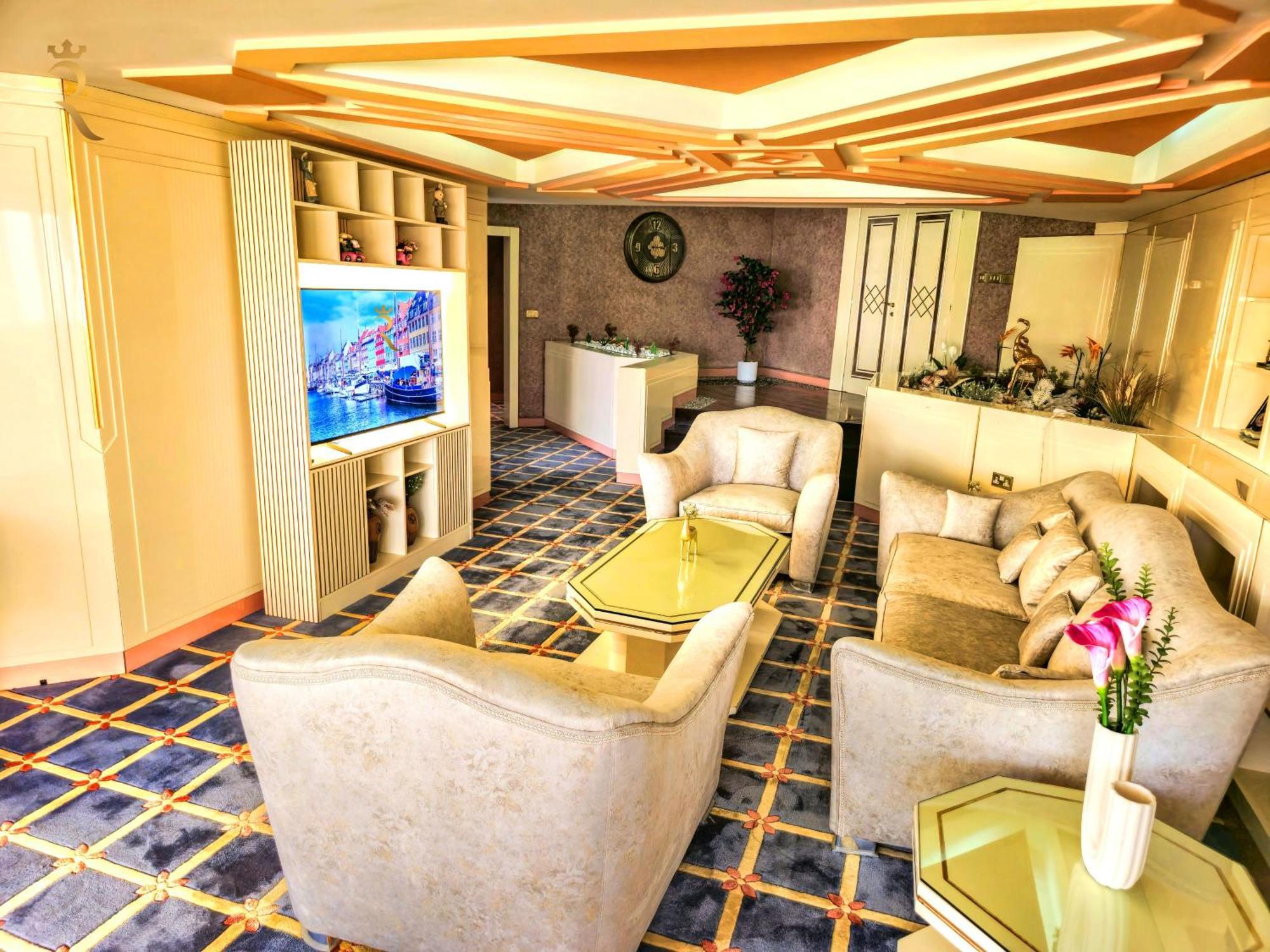Presidential Penthouse Vintage Italian Elegance Apartment Abu Dhabi