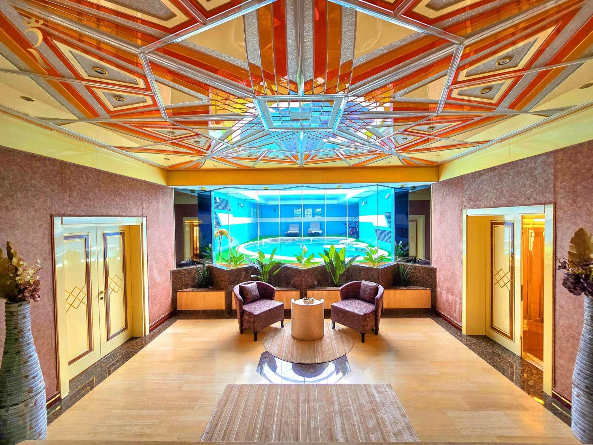 Presidential Penthouse Vintage Italian Elegance